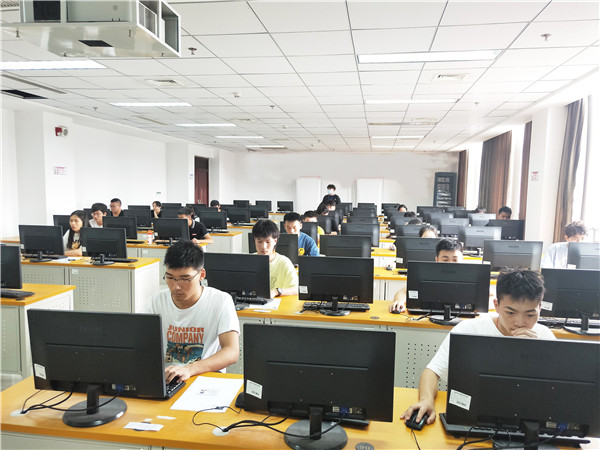 1+X Web前端開發職業技能等級證書中級考試圓滿落幕，助推計算機技術開發人才培養